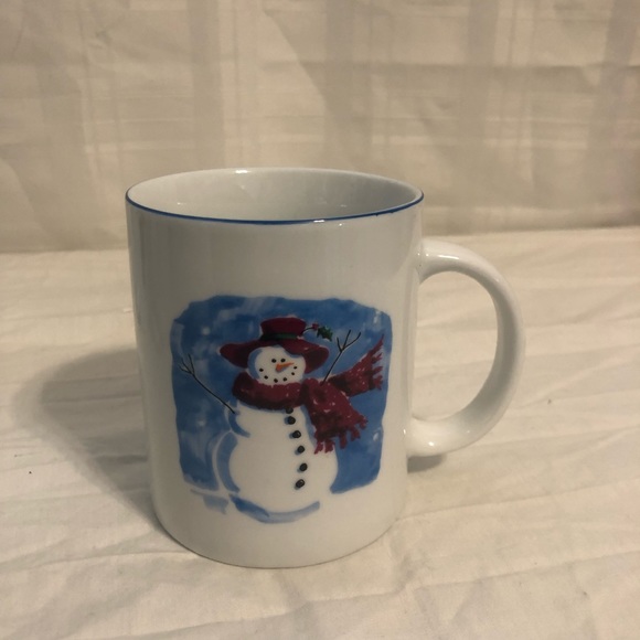 Holiday by now designs. Set of Four SnowMan Mugs - Picture 6 of 7